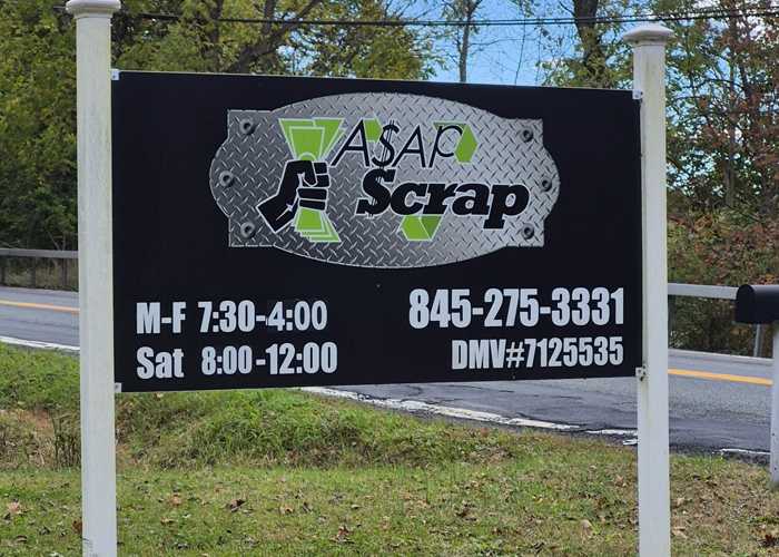 Explosion kills worker at scrap recycling facility