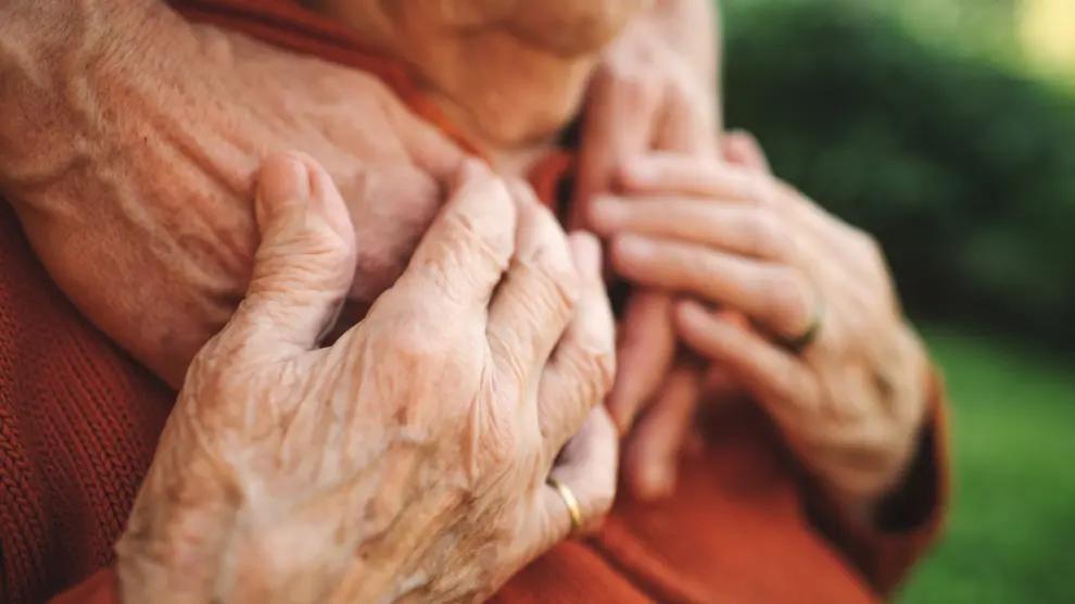 Tratamiento de Alzheimer temprano ralentiza deterioro cognitivo y reduce proteínas defectuosas