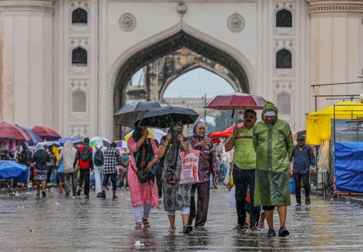 2,000 people shifted to shelter homes in Telangana’s Warangal, Hanamakonda districts