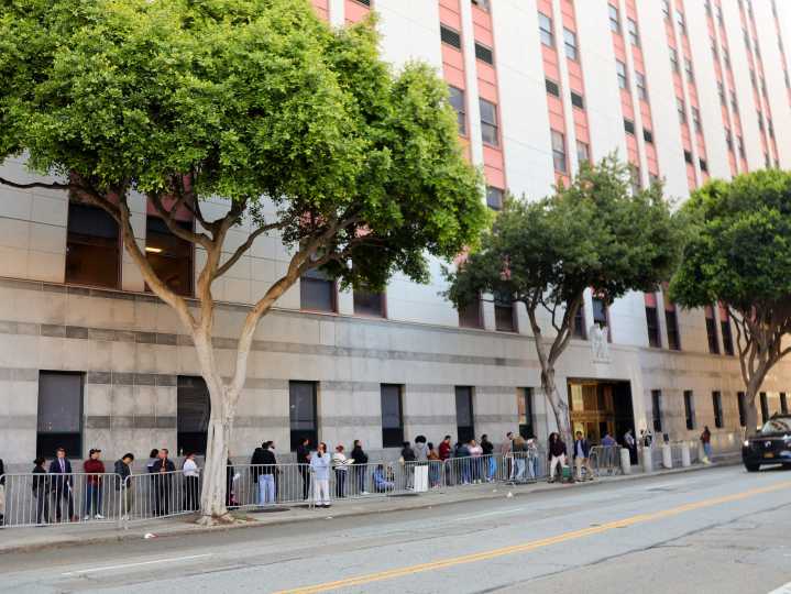 Supervisor Matt Dorsey tours ICE headquarters, pledging legal aid