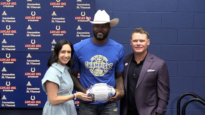 Former Colts LB Shaquille Leonard announces retirement