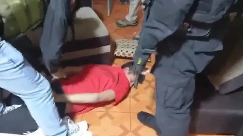 Policía interviene casa por disparos al aire y termina capturando a tres presuntos miembros de banda criminal en Comas