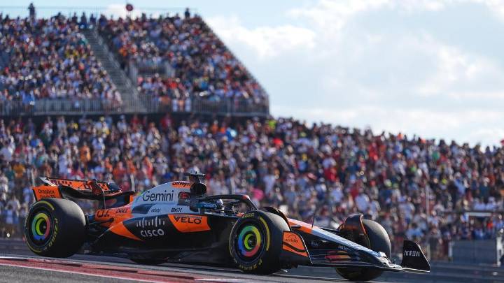 Max Verstappen claims US sprint pole to keep pressure on Lanod Norris and Oscar Piastri