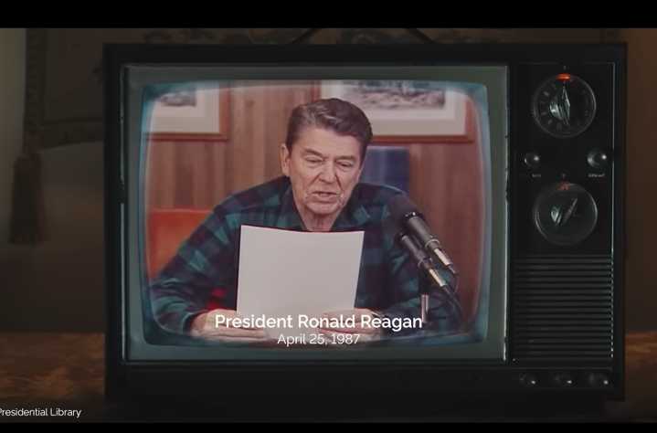 Trump loses it over Ontario ad featuring Reagan, cuts off talks