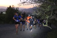 Más de 600 deportistas participaron en la corrida nocturna del Parque Aguas de Ramón en La Reina