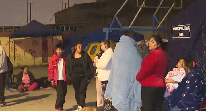 San Juan de Miraflores: Incendio en Pamplona Alta deja más de 200 familias sin hogar y 80 casas destruidas 
