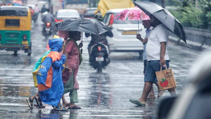 How Cyclone Montha is expected to hit West Bengal: Heavy rain this week