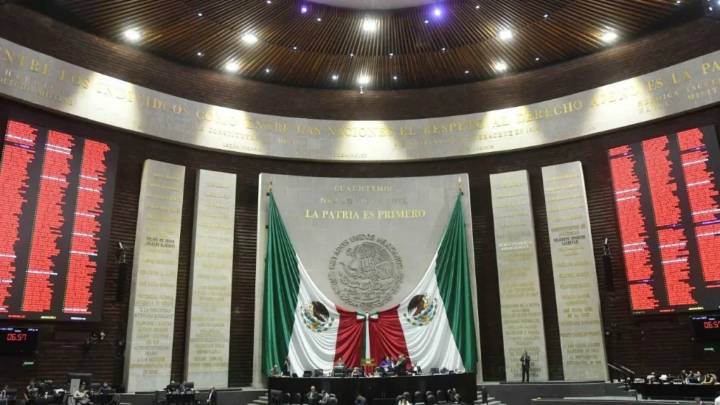 Diputados reciben iniciativa de Ley General de extorsión