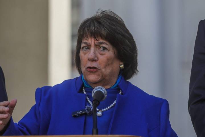 Ministra Adriana Delpiano visita a tripulantes de helicóptero accidentado y actualiza su estado: “Están fuera de riesgo vital”