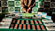 Incautan fuegos artificiales y cigarros de contrabando desde minimarket en Los Andes