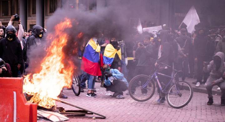 Se salió de control: Bogotá vivió grandes desmanes en medio de las protestas en pro de Palestina