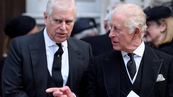 ﻿Four steps the King could take against Andrew - including how to strip a Prince title