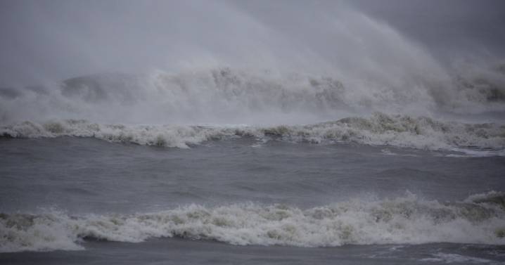 Grupo Aeroportuario del Pacífico analiza daños tras devastación del huracán Melissa en Jamaica