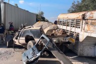 Muere hombre tras chocar contra tráiler en la Toluca