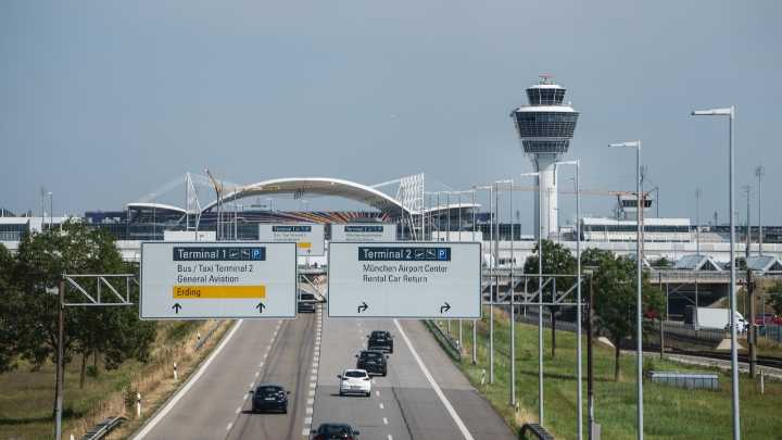 El aeropuerto de Munich vuelve a cerrar esta noche tras detectarse de nuevo más drones