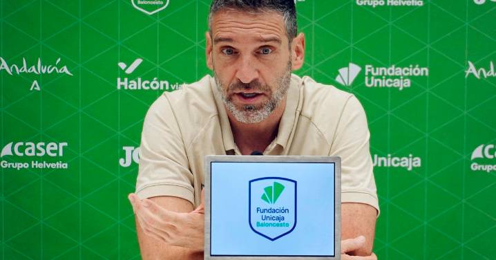 Ibon Navarro, antes del Tenerife-Unicaja: "Habrá gente que juegue más minutos, a ver si cogen confianza..."