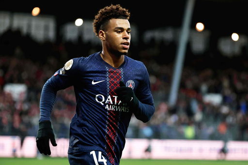 PSG: Désiré Doué estará varias semanas fuera por desgarro muscular