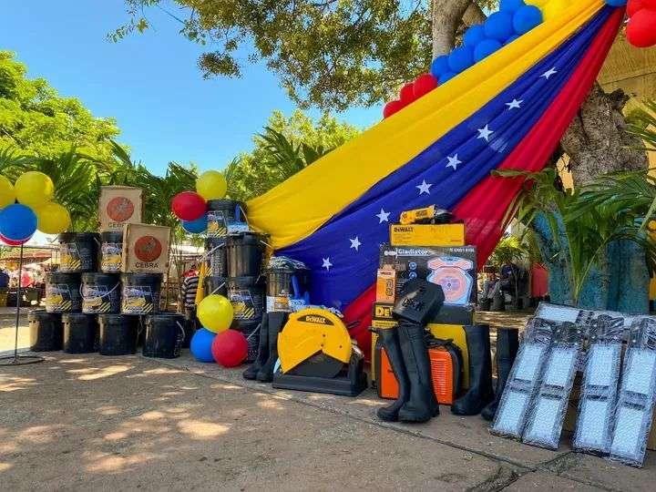 Entregaron materiales para continuar recuperando el mercado de Cumaná
