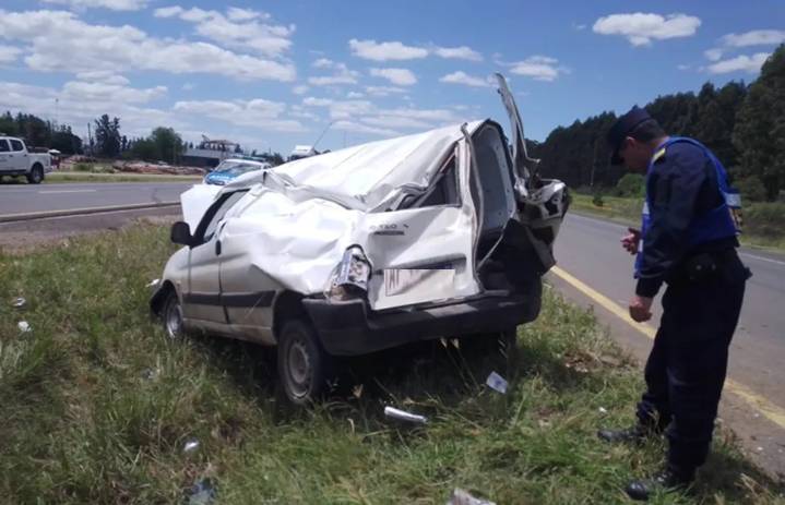 Una mujer fue internada en el Masvernat tras un violento siniestro en Ruta 14