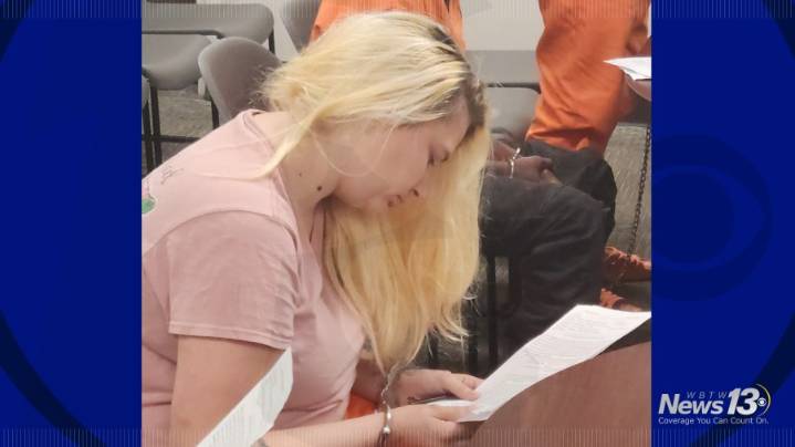 Florence woman lied about gun purchases, gave one to Darlington Co. deputy's killer, federal indictment says