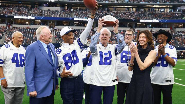 Hail Mary play among inaugural Legends Homecoming celebration