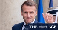 Emmanuel Macron: French president may name new prime minister to break budget deadlock