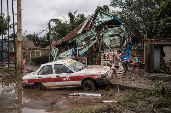 Heavy Rain in Mexico Sets off Floods and Landslides, Killing 41