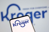 Kroger to hire 18,000 workers for 2025 holiday season, fewer than last year