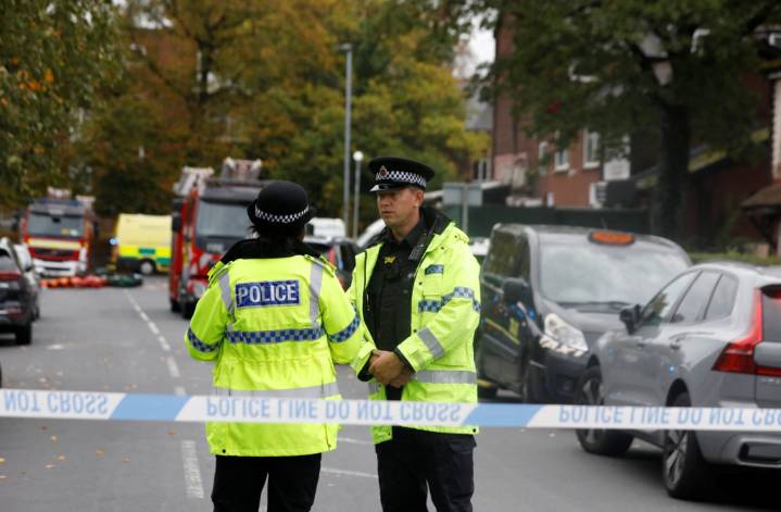 Attacker who killed 2 people and injured 2 at UK synagogue has been killed, police say