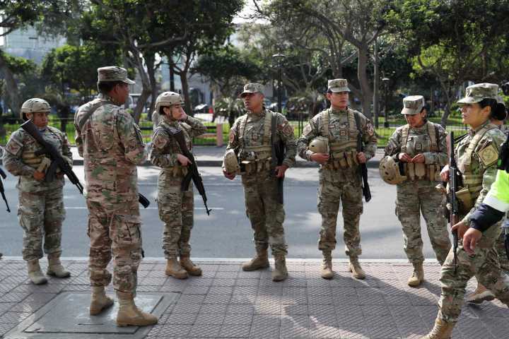 Perú inicia redadas y operativos en cárceles tras decretar estado de emergencia
