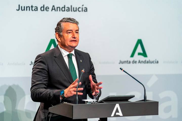 Andalucía amplía la época de peligro alto de incendios forestales