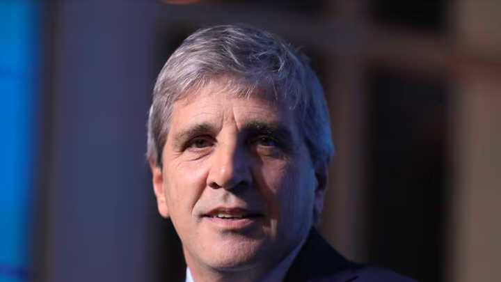 Luis Caputo descartó una dolarización en el acuerdo con EEUU
