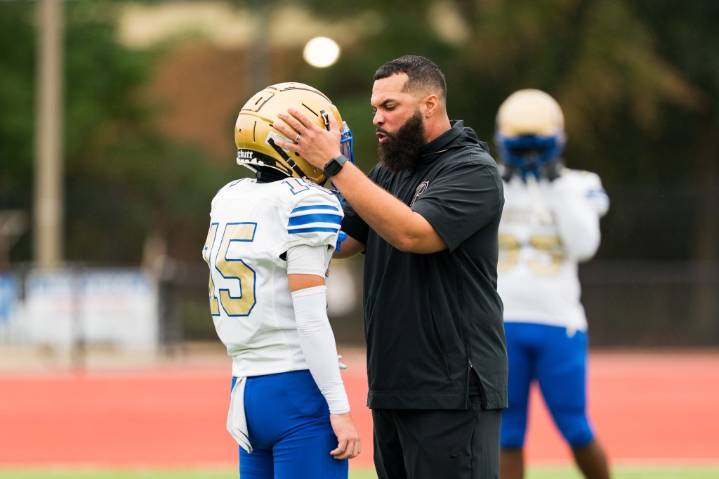 Thursday’s football games: Phoebus meets Highland Springs, Hampton plays Denbigh