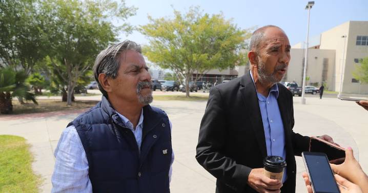 Prefieren buscar a sus desaparecidos que acudir al informe de gobierno 