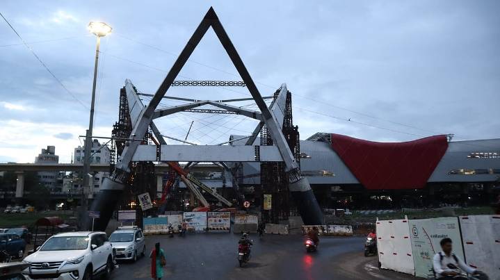 Bhide Bridge Traffic Diverted Until Dec 15 Due To Pune Metro Work