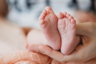 Revolución en la sala de maternidad: una madre asombra al mundo al dar a luz a un bebé de casi seis kilos