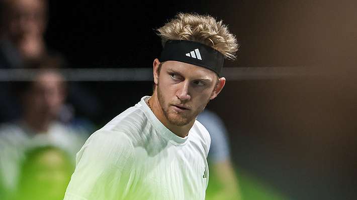 Mira el controvertido festejo de tenista n°15 del mundo contra el público en el Masters de París y la advertencia que recibió El español se desató.