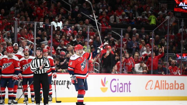 Alex Ovechkin plays his 1,500th game for the Capitals, but goal No. 900 will have to wait