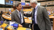 Mazón reclama en Bruselas "agilidad" en la llegada de los fondos europeos para la DANA