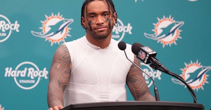 Tua Tagovailoa's comments calling out teammates ignite a firestorm the Dolphins can ill afford