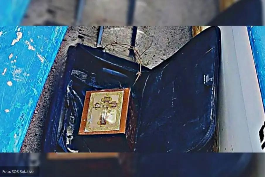 Hallan urna con cenizas presuntamente humanas dentro de una maleta abandonada en el malecón de La Paz
