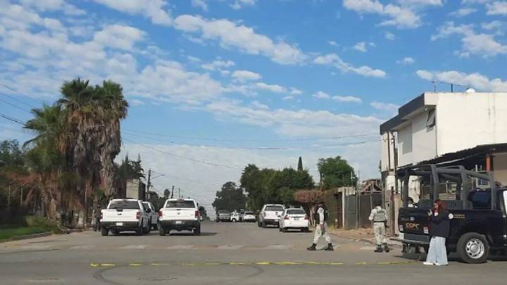 Motociclista muere al impactar con barredora municipal en la vía rápida