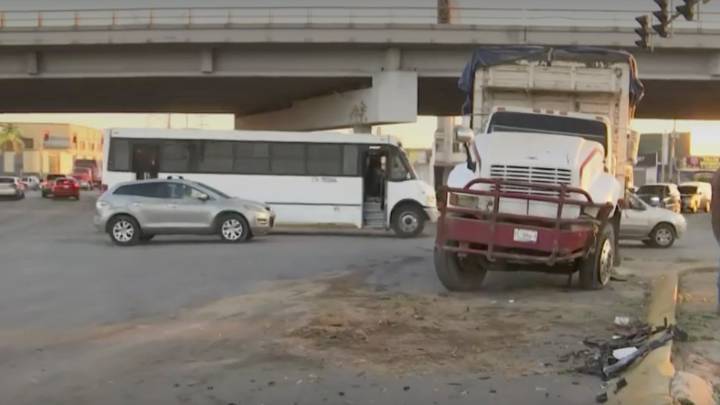 Venían de fiesta. Conductor presuntamente ebrio provoca choque en Gómez Palacio
