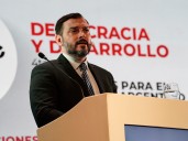 Emmanuel Álvarez Agis: "Es más sano sostener el dólar a $ 1.500 que si lo dejan bajar"