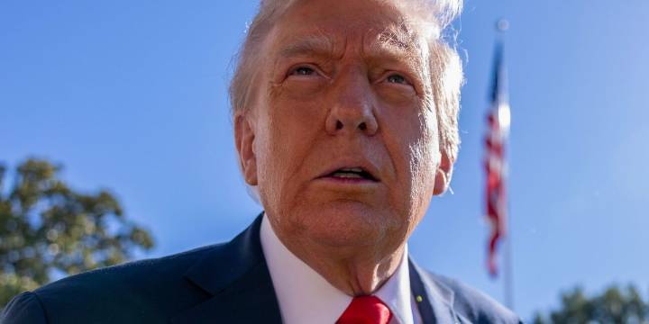 Trust funds that finance Medicare and Social Security are at risk of insolvency within 7 years, cutting benefits up to 24%, a new report warns
