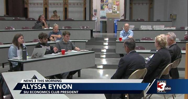 Students Lead Discussion on Carbondale’s Past, Present and Future