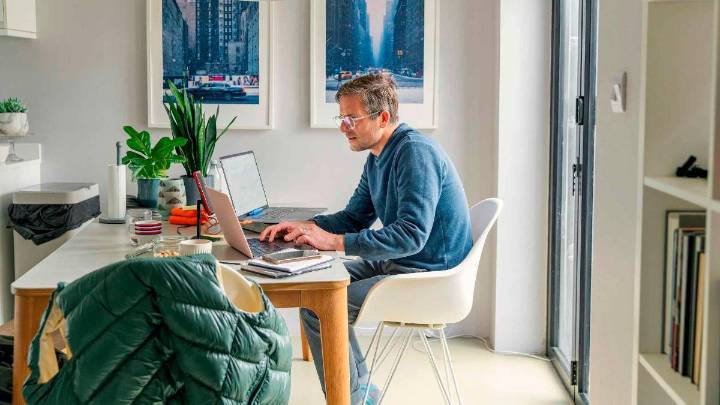 Empresas colombianas buscan talento para trabajo remoto e híbrido; hay más de 4.000 ofertas y así puede aplicar