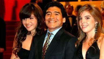 Las conmovedoras palabras de Dalma y Gianinna Maradona a Diego el día en que hubiera cumplido 65 años: “Por salvarme”