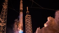 Blue Origin aims to land next New Glenn booster, then reuse it for Moon mission