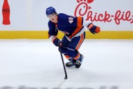 Deadspin | Matthew Schaefer starts strong, but Islanders wobble into clash vs. Oilers